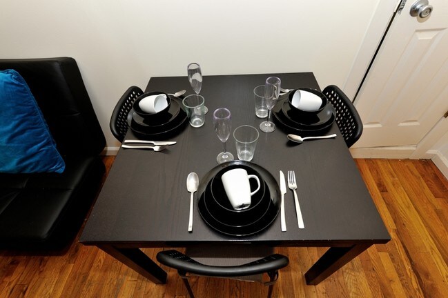 Foto del edificio - 452 W 36th St