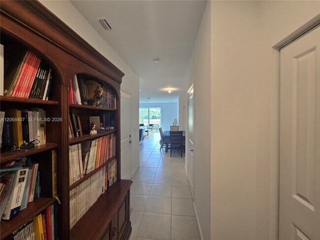 Foto del edificio - 5451 Flannigan Wy