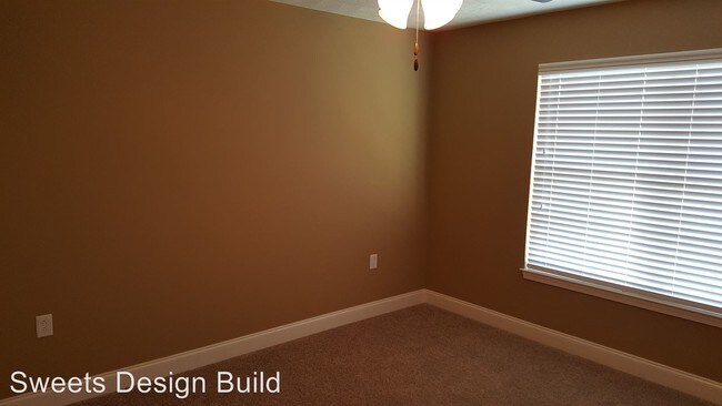 Foto del edificio - 306 Walnut Creek Court