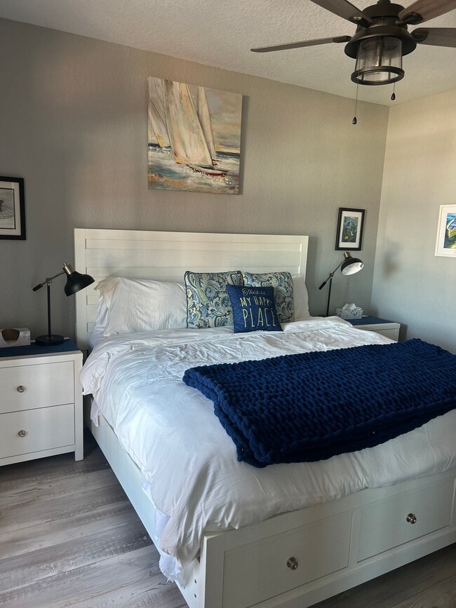 Master bed - 5000 Culbreath Key Way