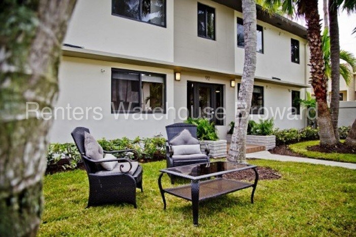 Primary Photo - Completely Remodeled 2/2 in Victoria Park