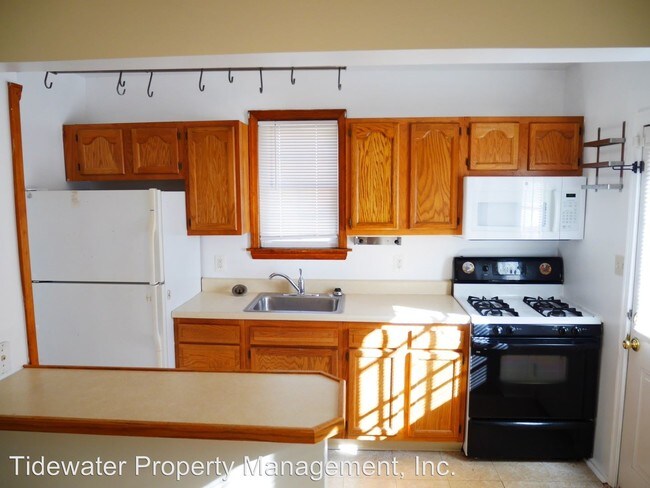 Building Photo - 4 br, 1 bath House - 6535 Corkley Road