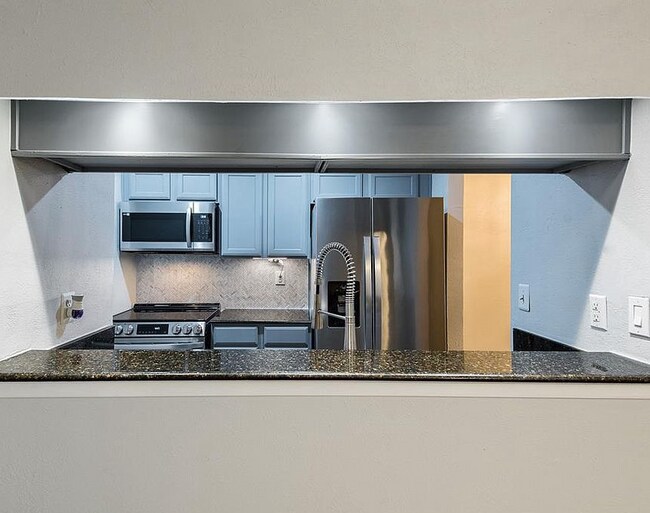 Building Photo - 5300 Keller Springs