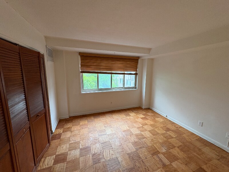 Foto principal - 4410 Oglethorpe St