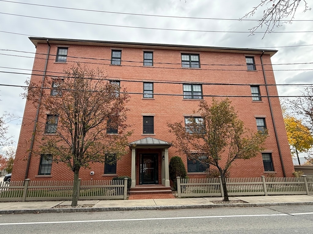 Foto principal - 20 Locust St