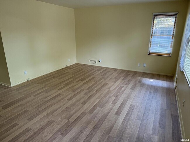 Foto del edificio - 2944 S 5th St