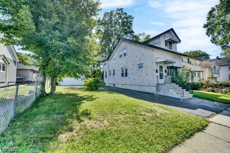 Foto principal - 1451 Franklin St