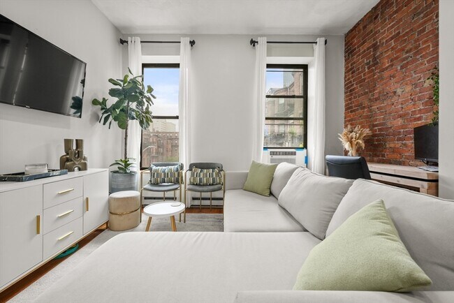 Foto del edificio - 549 Columbus Ave