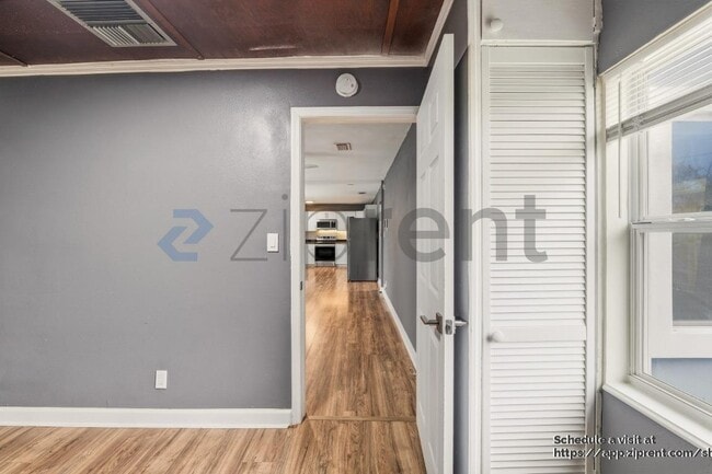 Foto del edificio - 1612 E Sitka St