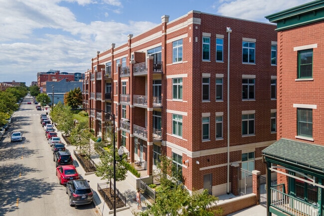 Building Photo - ZZZ. Monroe Aberdeen Place
