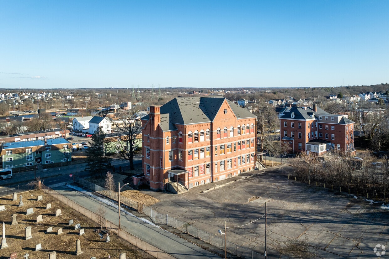 Building Photo - Clock Tower Residences