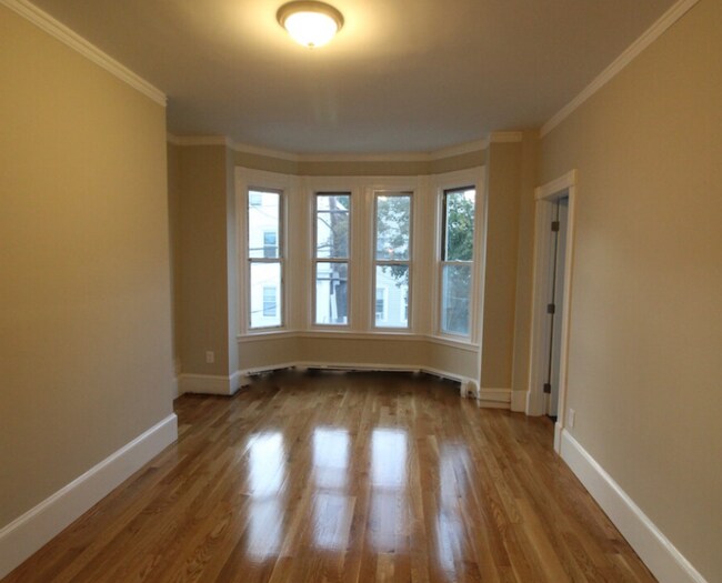 Foto del edificio - 125 Princeton St