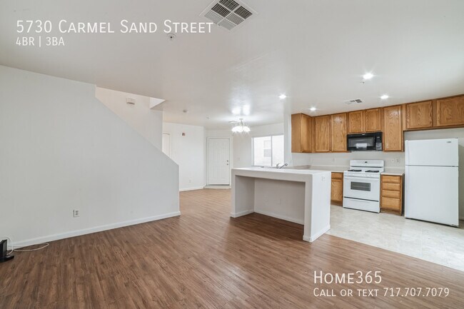 Building Photo - Discover true beauty in your next home!!