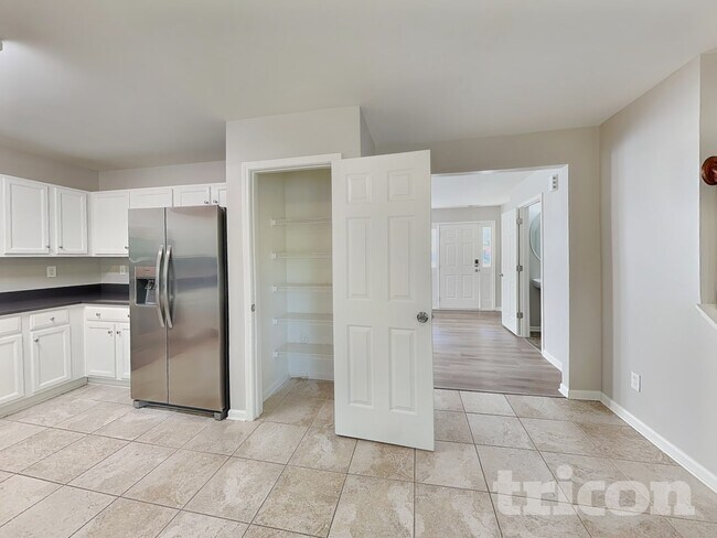 Foto del edificio - 6915 Aulton Link Ct