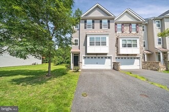 Building Photo - 26 Munro Rd