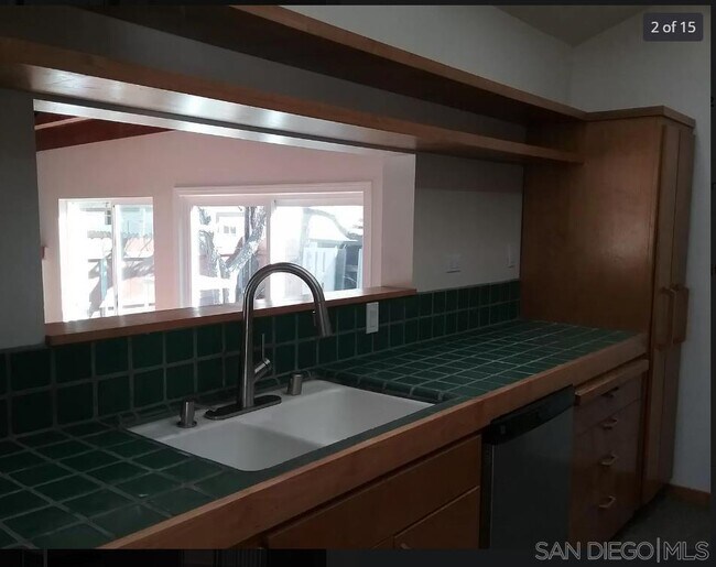 Foto del edificio - 4572 Muir Ave