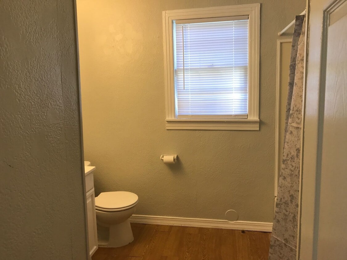 Primary Photo - 2BR/1BA in Bossier City