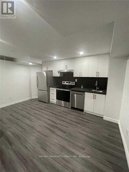 Building Photo - 130 Rouge River Dr