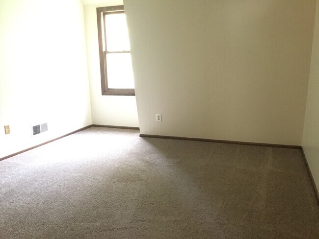 Foto del edificio - 8911-B N 95th St