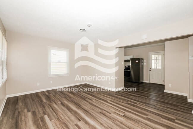 Building Photo - 4764 Burkhardt Ave