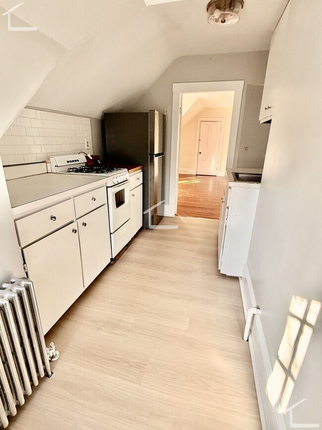 Foto del edificio - Nice Apartment for Little $$! Available For March, 2026