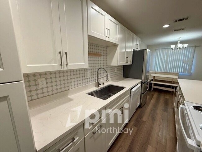 Foto del edificio - 599 Marshall Rd