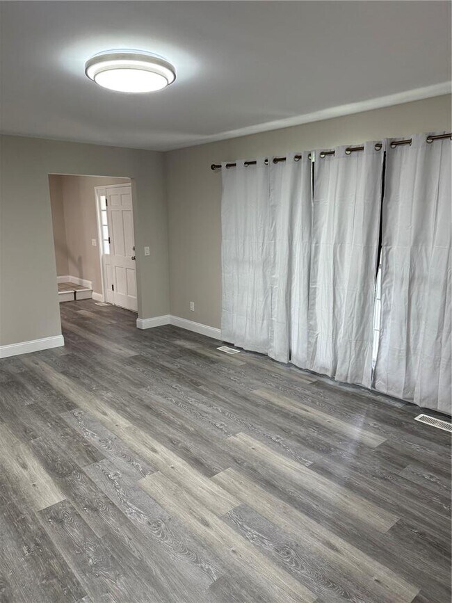 Building Photo - 3408 Greiner Dr