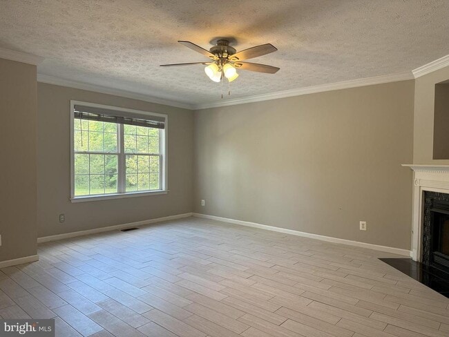 Building Photo - 606 Kensington Dr