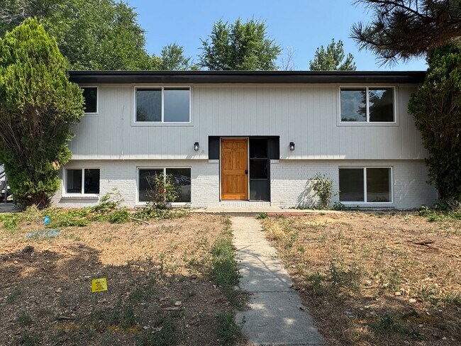 Foto del edificio - 804 Meeker St