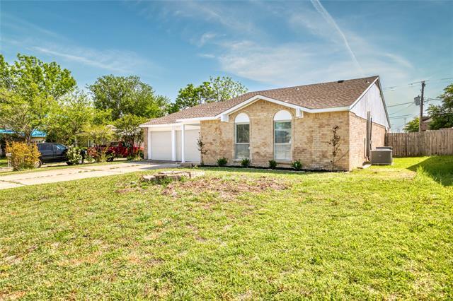 Foto del edificio - 2307 Clearwood Ct
