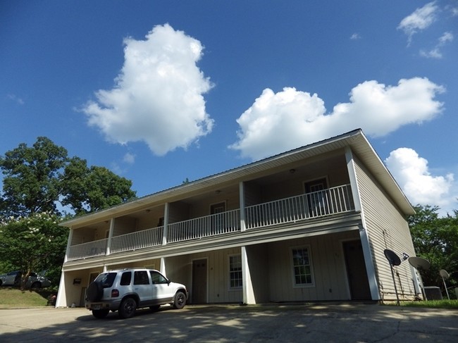 Building Photo - Ridge Lakes