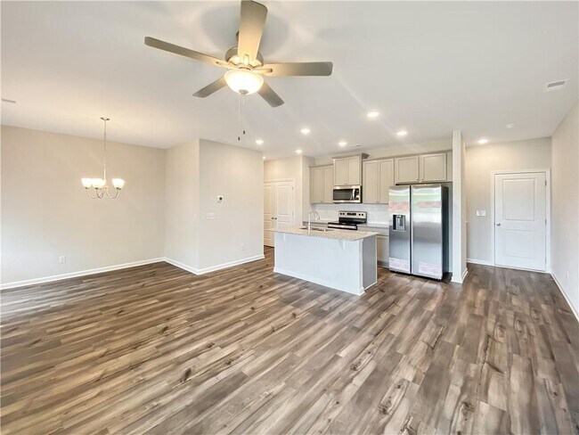 Foto del edificio - 421 S Point Blvd