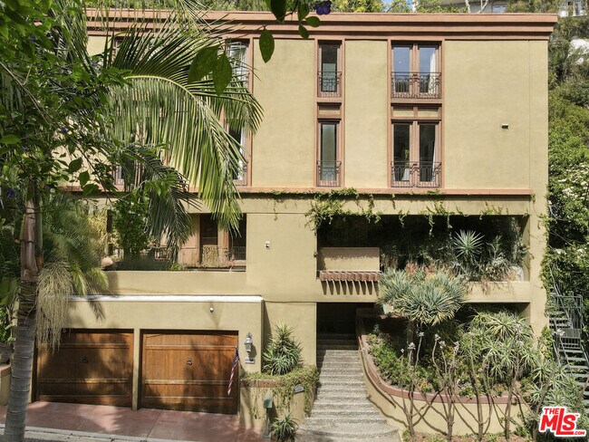 Foto del edificio - 10023 Westwanda Dr