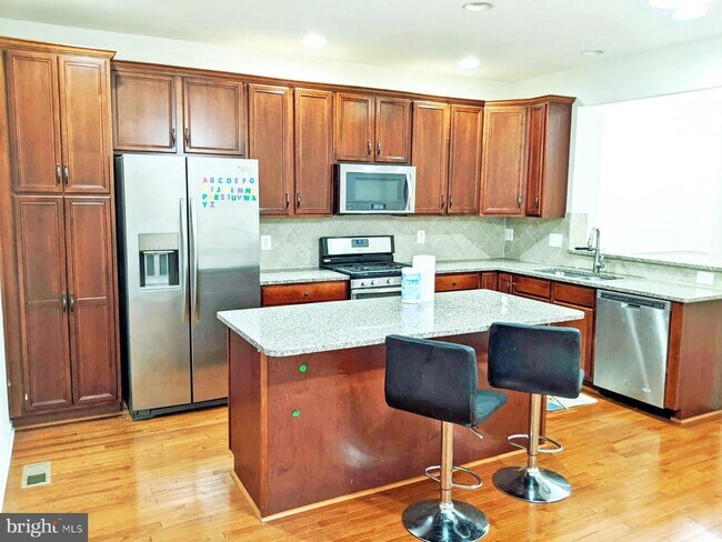 Building Photo - 43149 Whelplehill Terrace