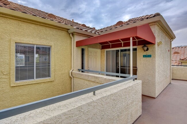 Building Photo - Spacious Penthouse available at the Meridian Private Residences.