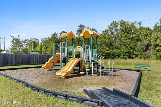 Building Photo - 6984 Ortega Woods Dr