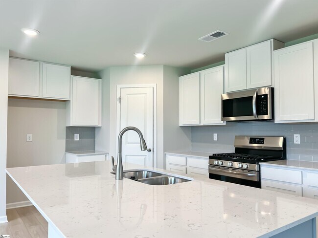 Foto del edificio - 1703 Southwold Ln