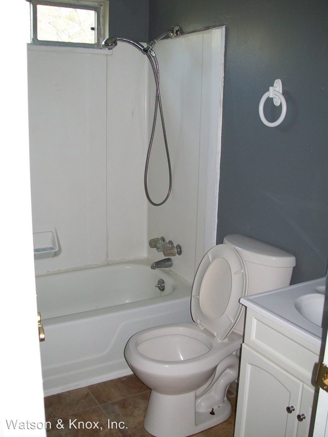 Building Photo - 3 br, 2 bath House - 305 Howard Street