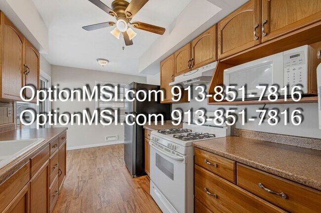 Foto del edificio - Charming Updated Home in a Convenient KC Location!