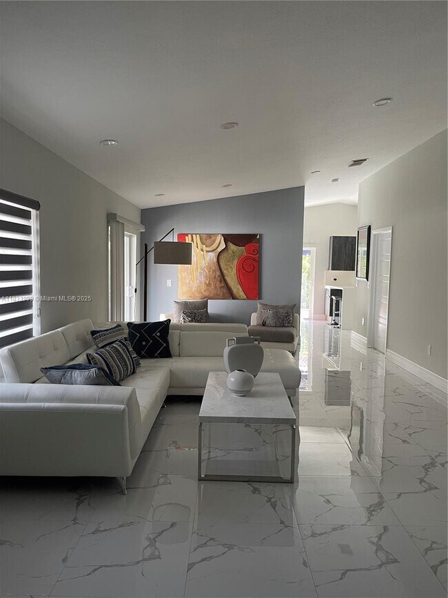 Foto del edificio - 14942 SW 36th Terrace