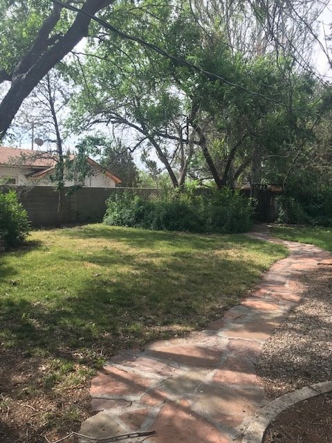 Building Photo - FURNISHED 2 BED 1 BATH