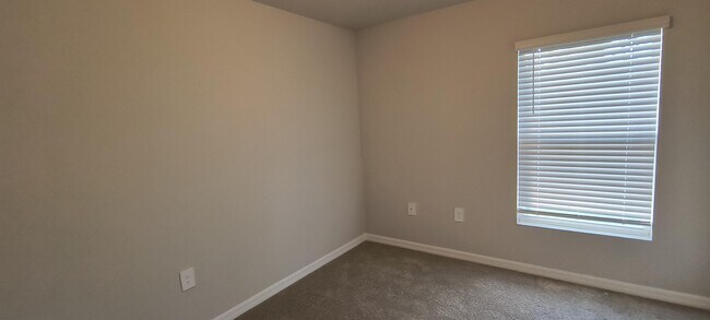 Foto del edificio - 13339 Flaherty Ave