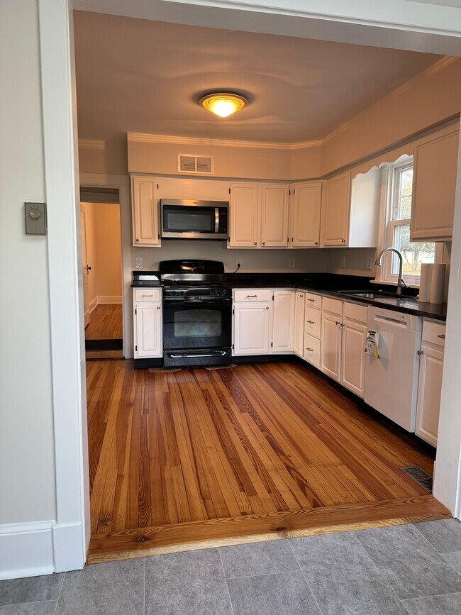 Cocina - 504 Lee Pl