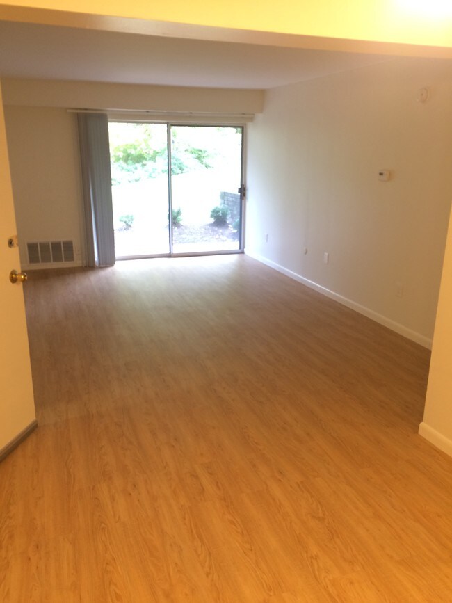 Sharon Park Manor Apartments Apartments Coraopolis, PA