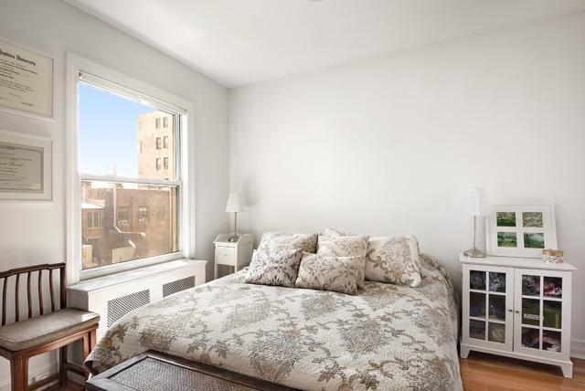 Fotografía del edificio - 32 W 9th St