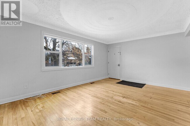 Building Photo - 1666 Edge Hill Pl