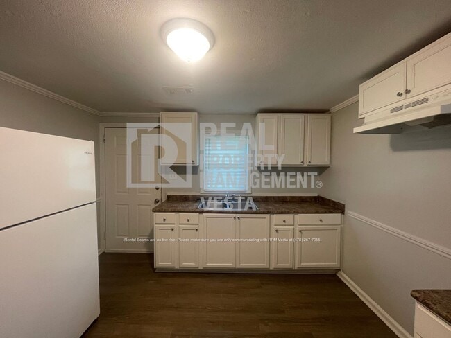 Foto del edificio - 5624 Swymer Dr