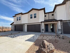 Building Photo - 983 S 4380 W