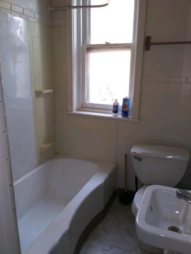 Foto del edificio - 3120 Weymouth St