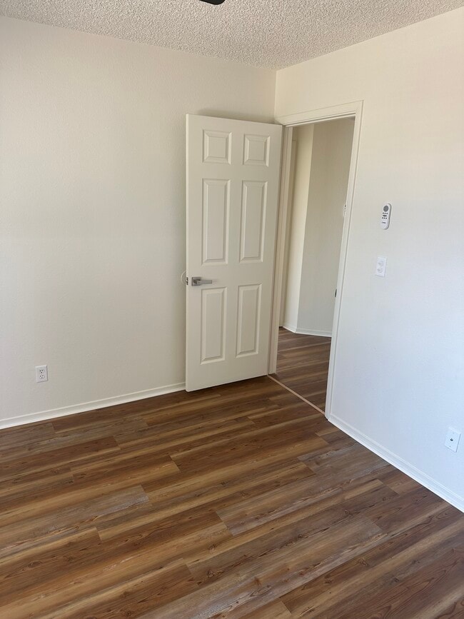 Building Photo - 8140 Spur Ct